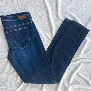 AG Adriano Goldschmied The Stilt Cigarette Leg