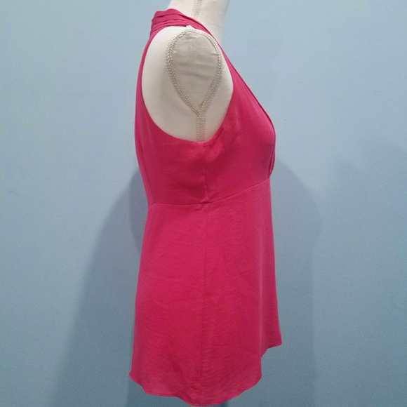 NWOT Banana Republic pleated v-neck sleeveless top - Picture 3 of 3