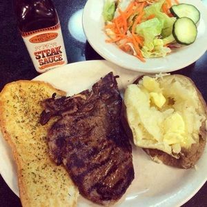 Meet your Posher, Kendra