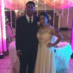 Meet your Posher, Elia