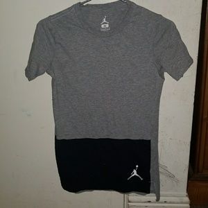Jordan colorblock Black/grey t-shirt youth medium