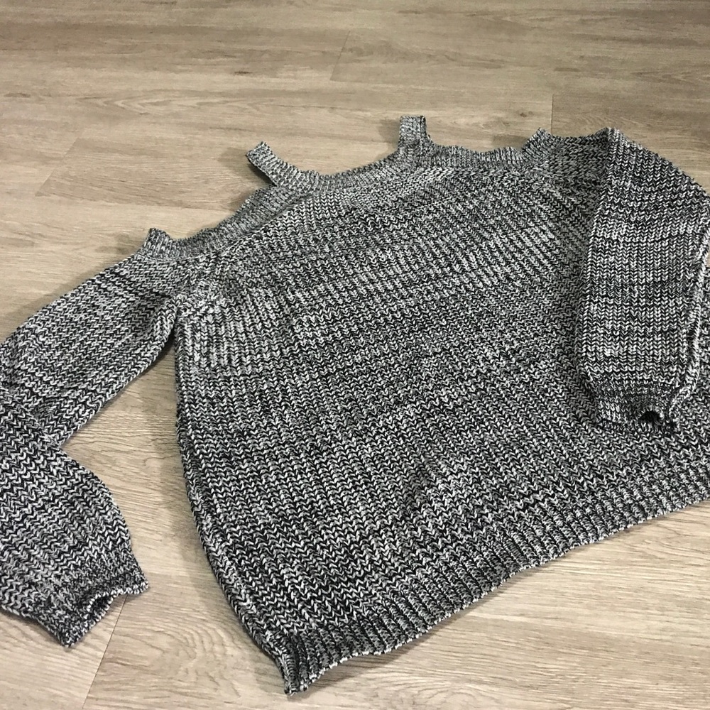 Heather grey knit cold shoulder sweater