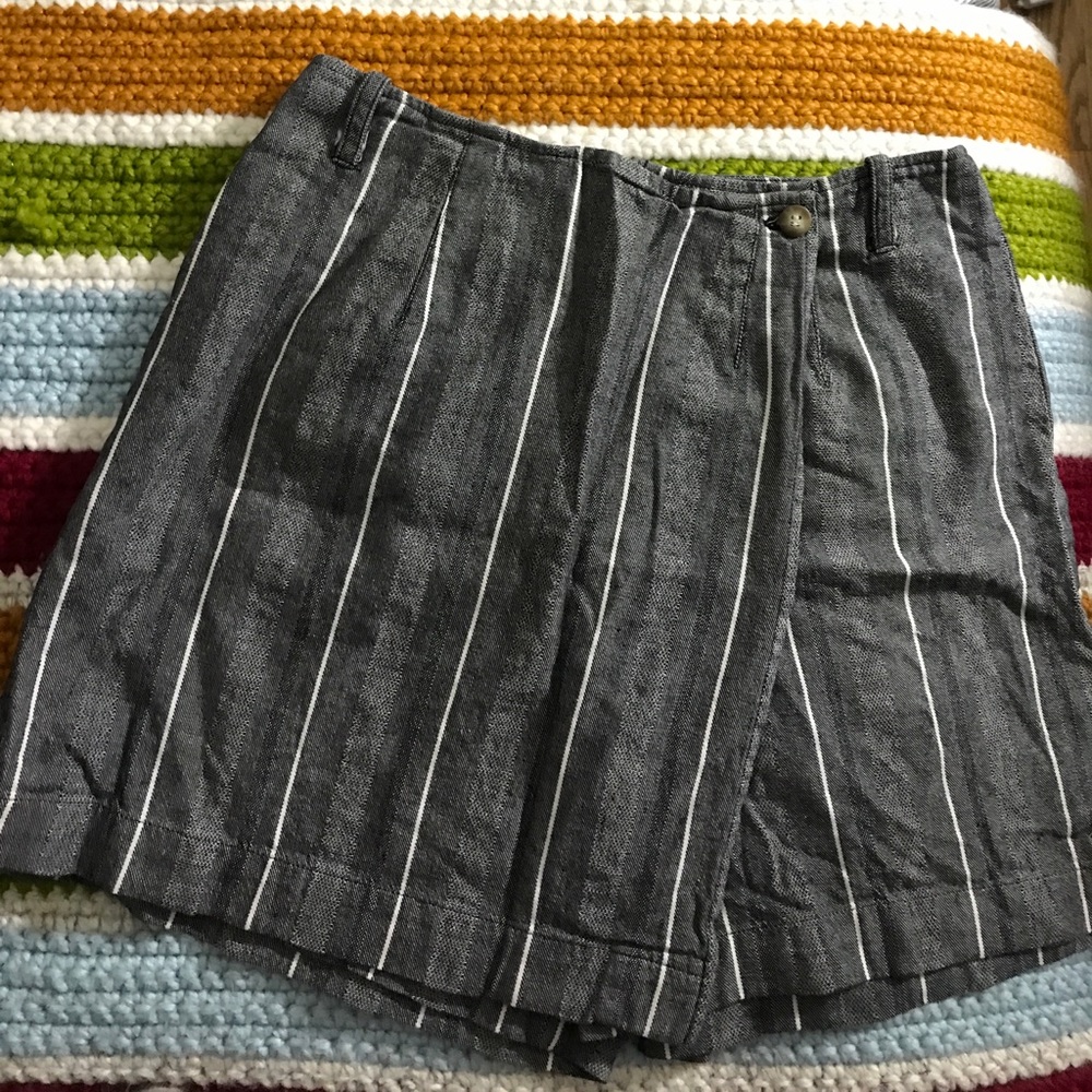 Grey pinstripe vtg skort!