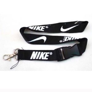 Nike lanyard NWOT📍price firm