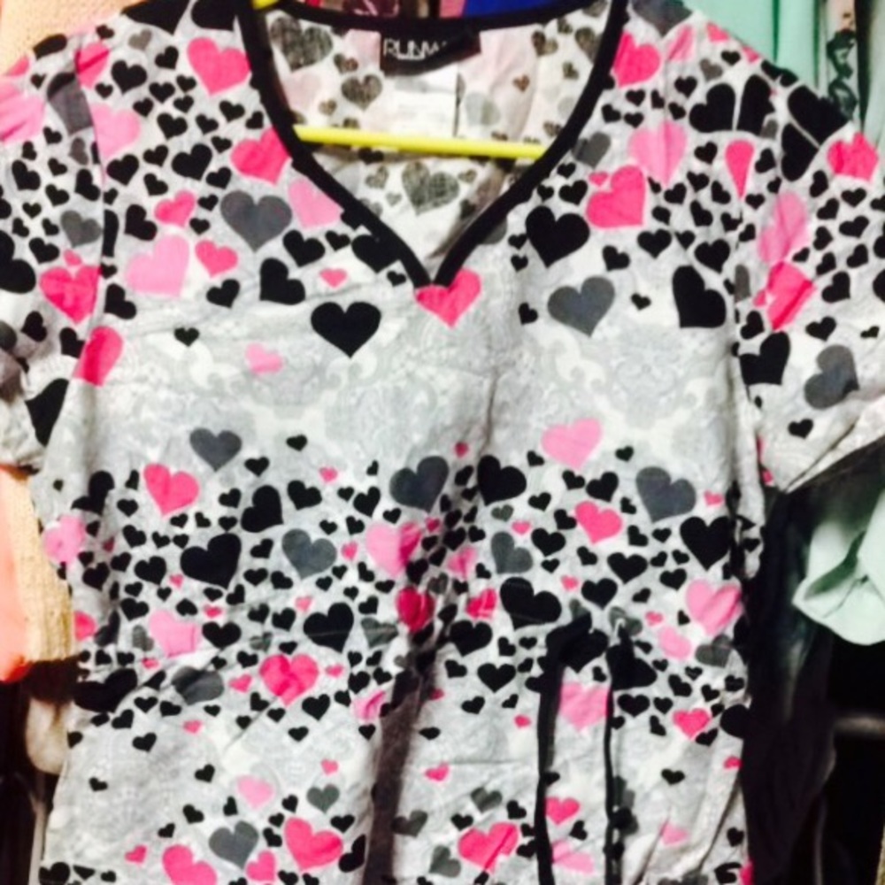 Scrub top