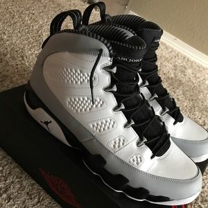 Jordan 9 Retro Baron
