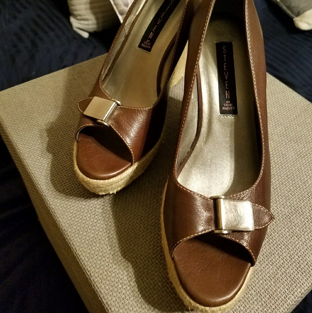 🌹 Steve by Steve Madden