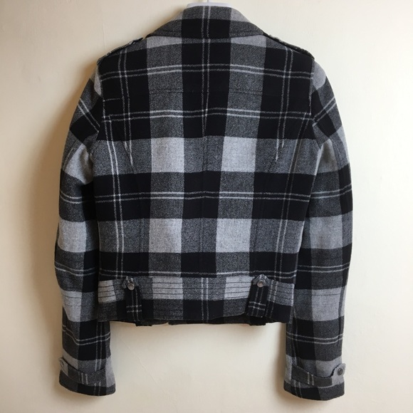 PINK Victoria's Secret flannel jacket - Picture 4 of 8