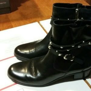 NWOB Soft booties must haves!