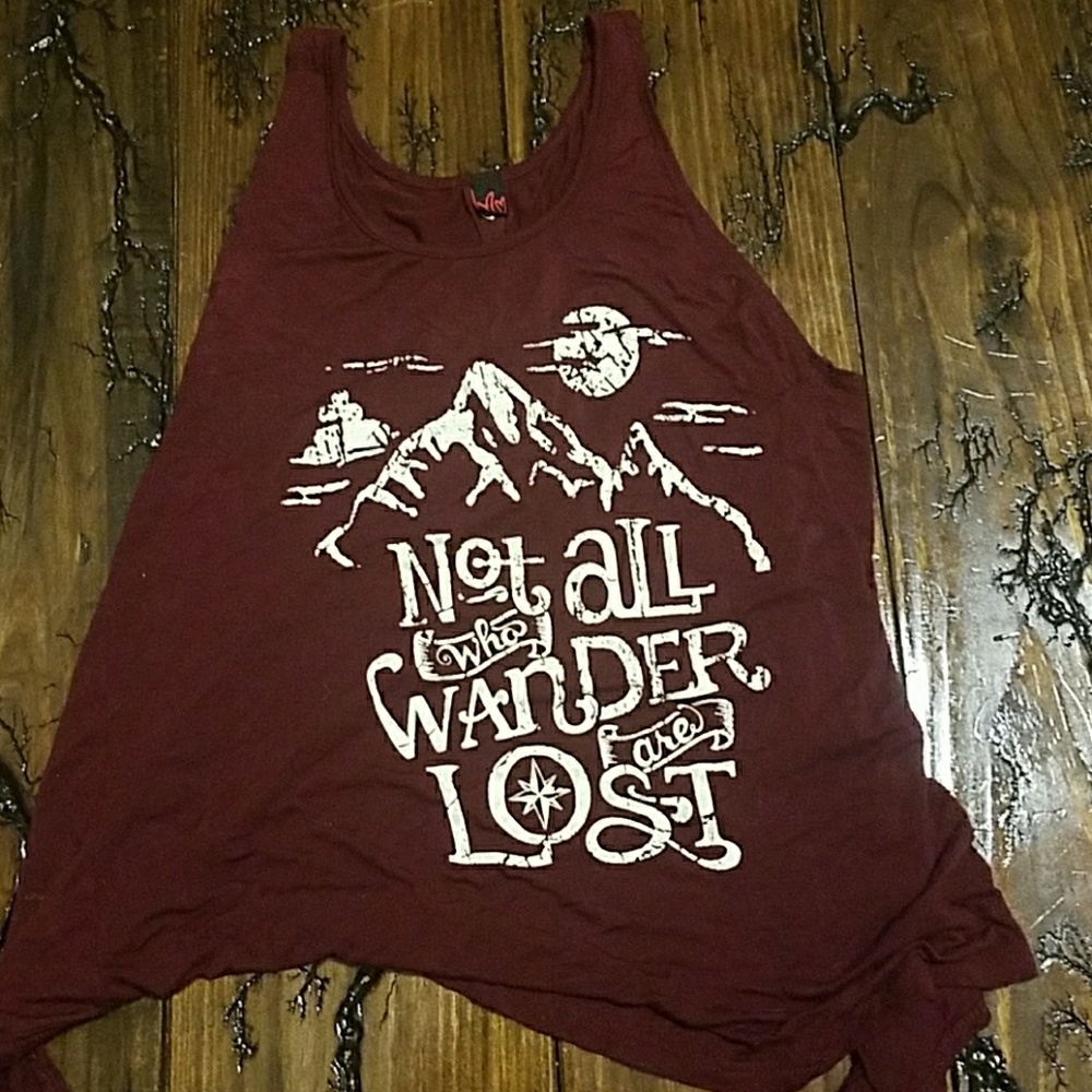 LAST CHANCE adorable tanktop, open back super back