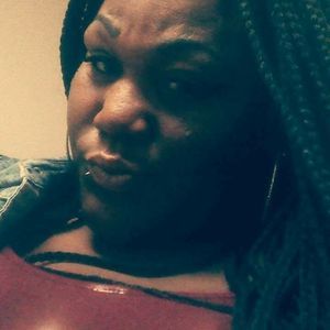 Meet your Posher, Latoya