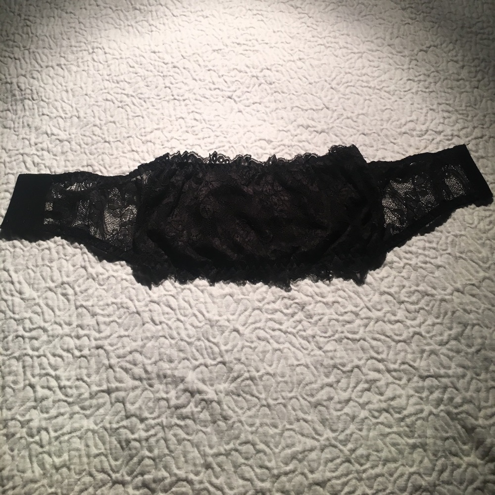 Black lace bandeau bra