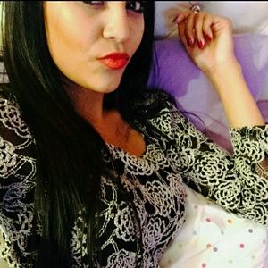 Meet your Posher, Alejandra