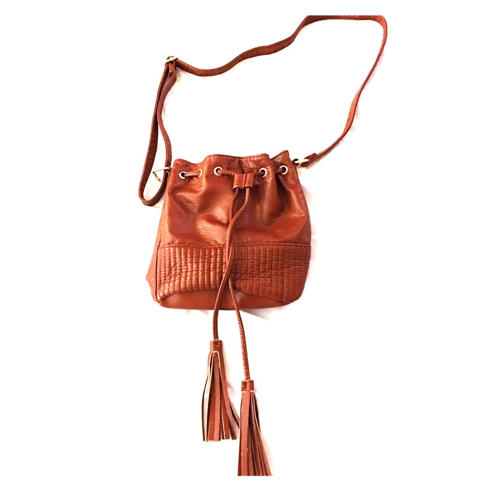Bucket bag