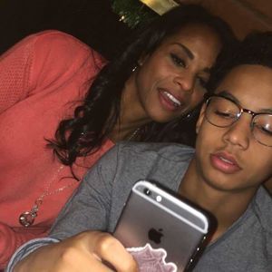 Meet your Posher, Daevin