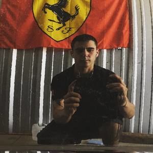 Meet your Posher, Chris