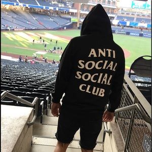 Meet your Posher, Luis