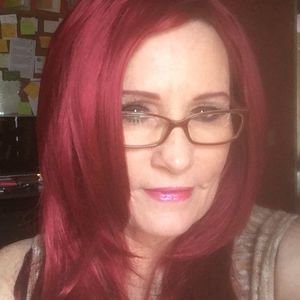 Meet your Posher, Rena