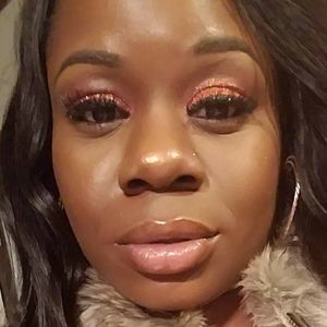 Meet your Posher, Genelle