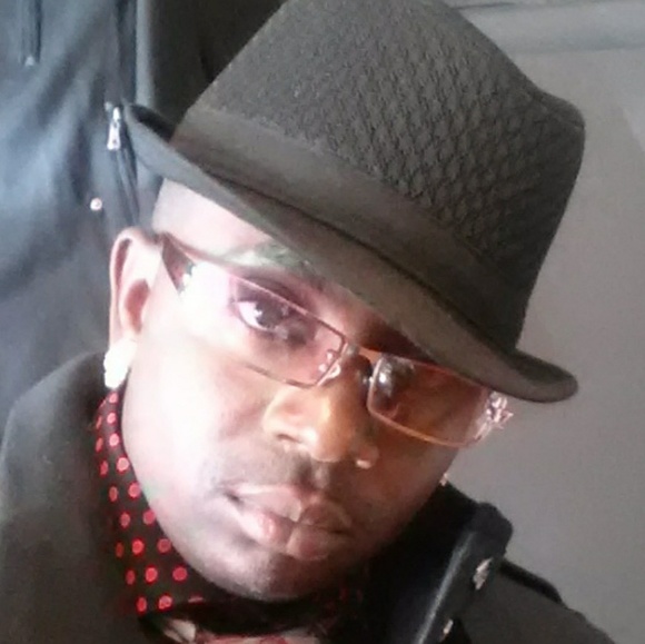 Meet your Posher, David - Picture 2 of 4