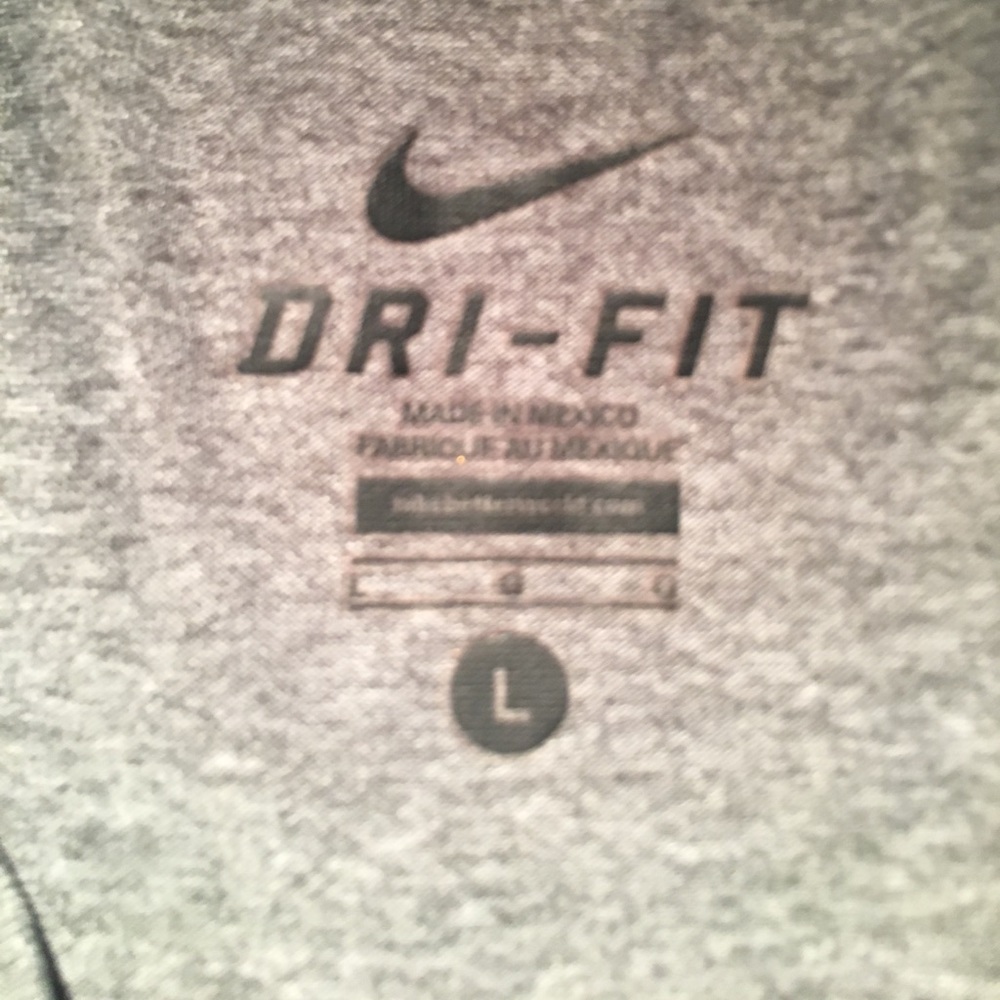 Nike t - Picture 2 of 2