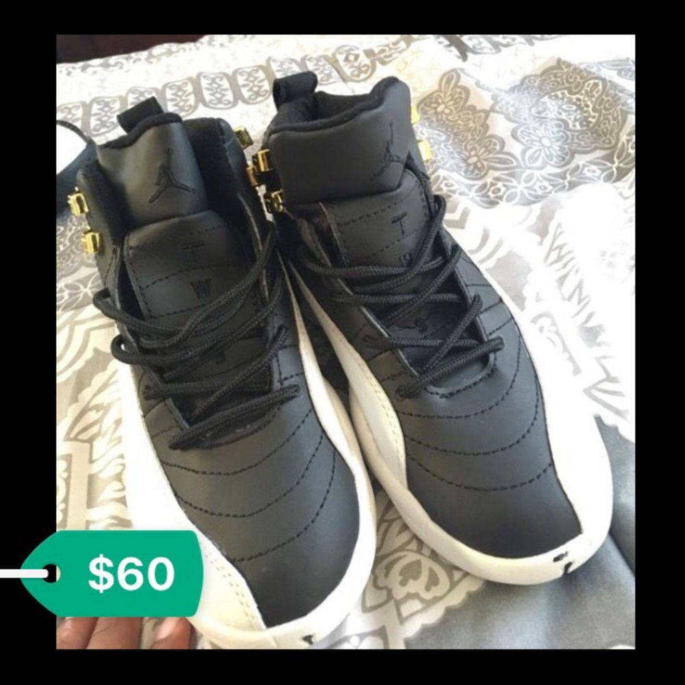 Jordan 12 - Picture 3 of 3