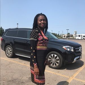 Meet your Posher, Precious