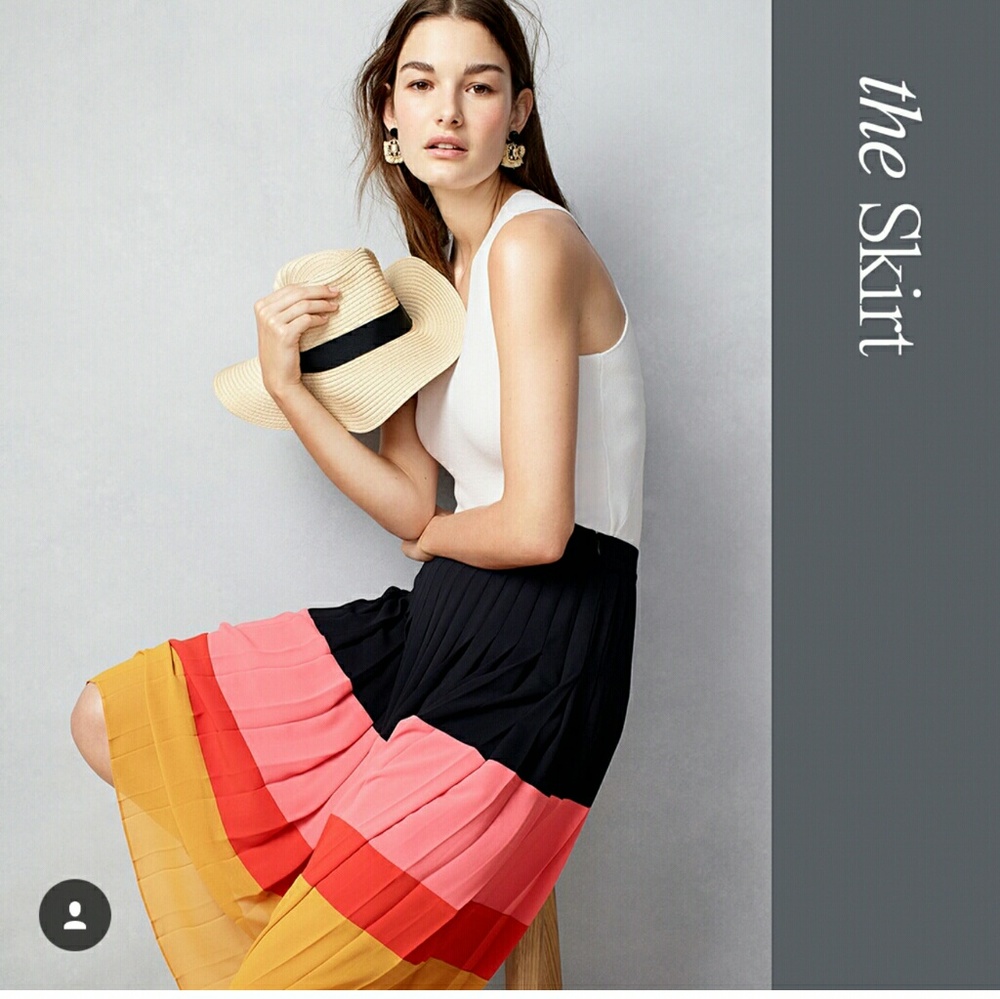 Brand New Ann Taylor colorblocked skirt.
