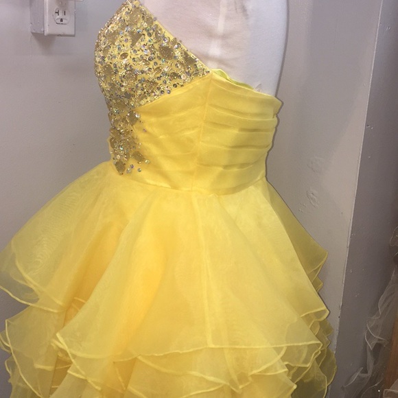 Yellow Prom / Cocktail Dress - Picture 2 of 4
