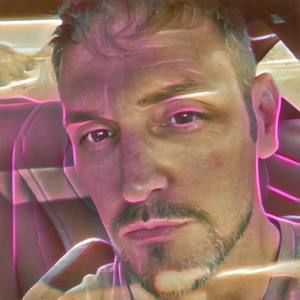 Meet your Posher, Aaron