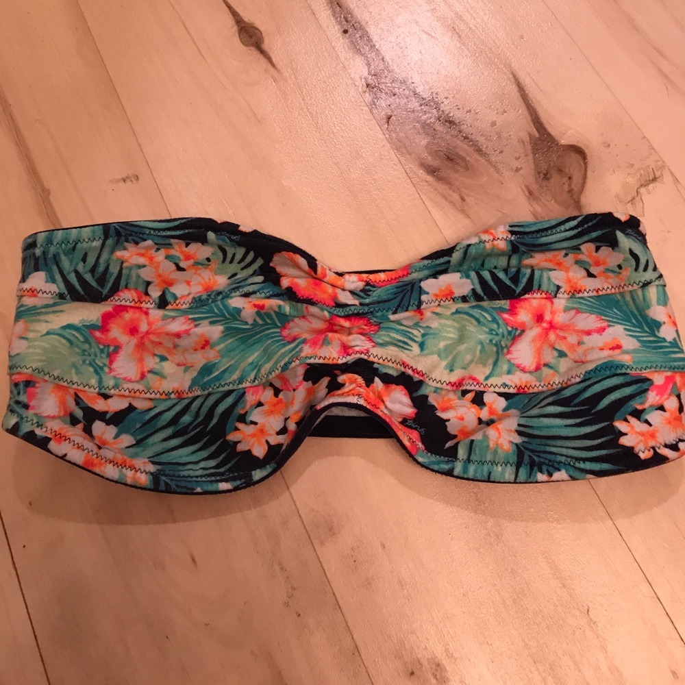 Victoria Secrets Pink bandeau bra