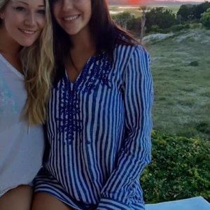 Beach coverup/ causal top