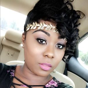 Meet your Posher, Lashay