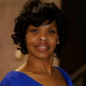 Meet your Posher, Carolyn