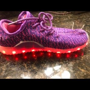 Tennis Shoes Size 5 to 6 Rechargeable