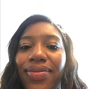 Meet your Posher, Shekita