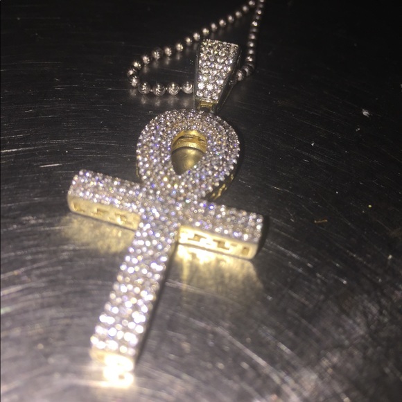 Brand new Diamond ankh pendant (comes with chain) - Picture 3 of 6
