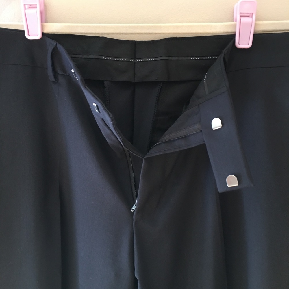 Hugo Boss gorgeous trousers - Picture 4 of 8