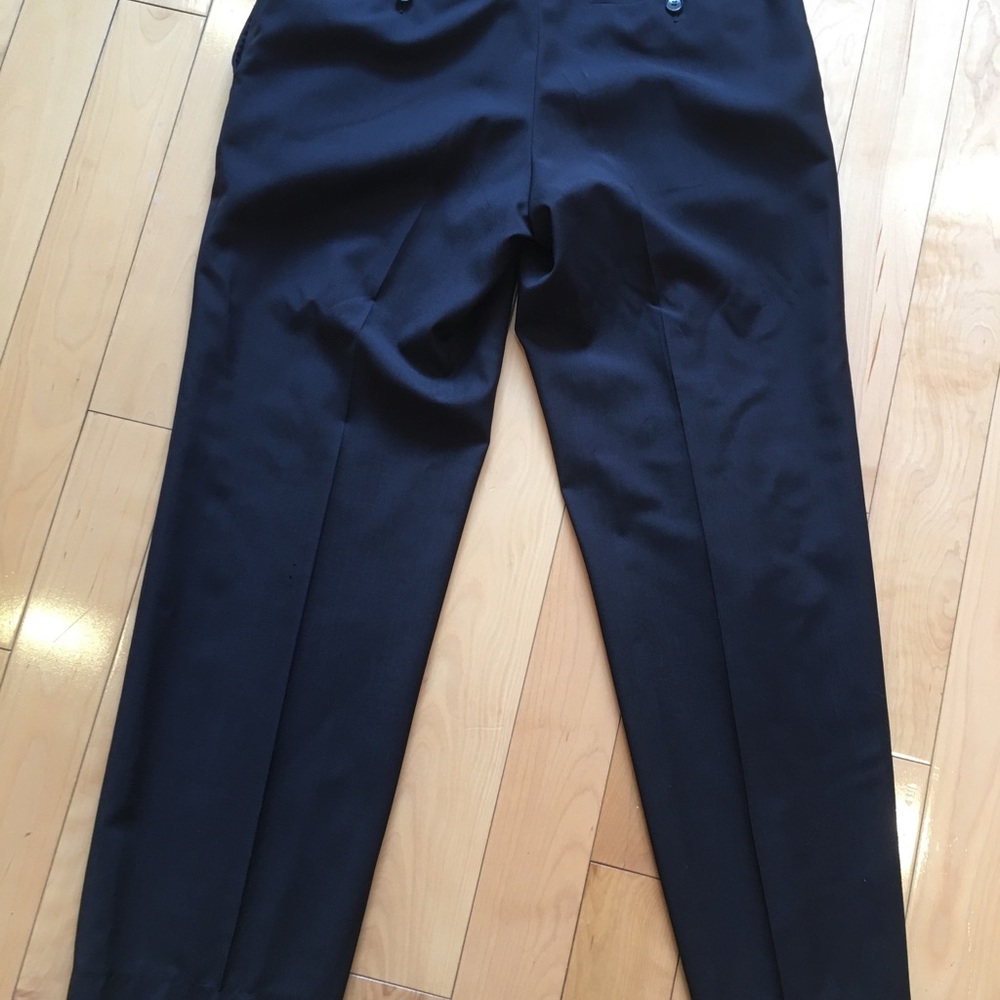 Hugo Boss gorgeous trousers - Picture 5 of 8