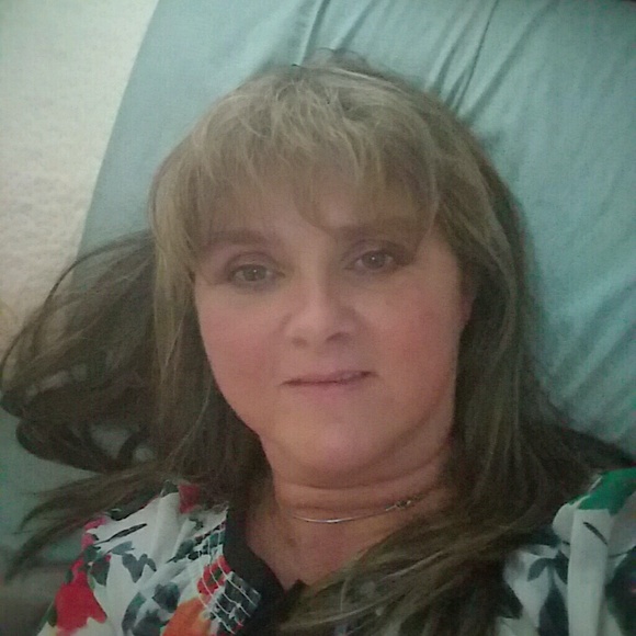 Meet your Posher, Sandra - Picture 1 of 1