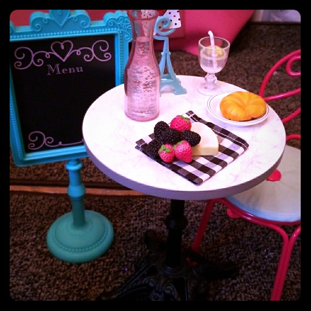 American Girl 2015 bistro set