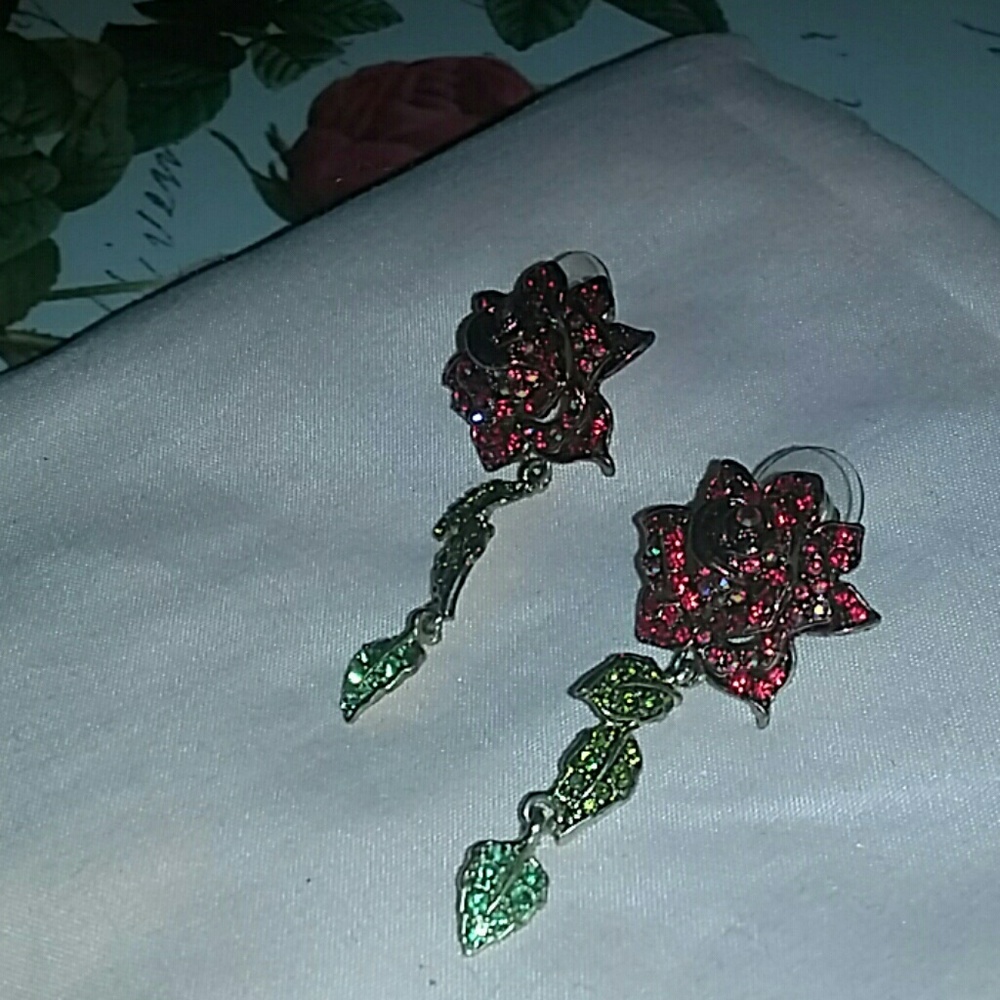 Rhinestone rose earrings