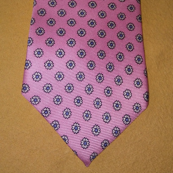 Necktie - Picture 1 of 2