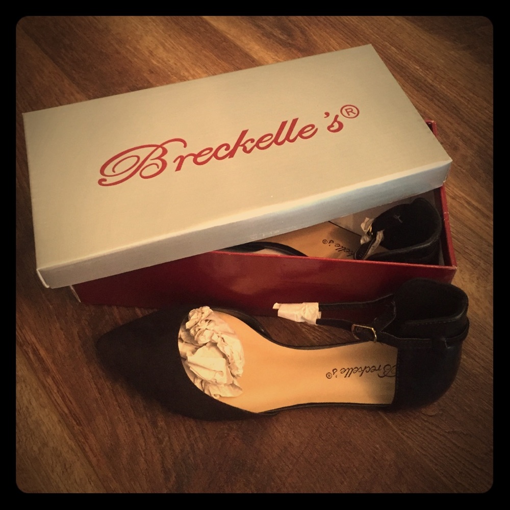 Brand new Breckelle flats