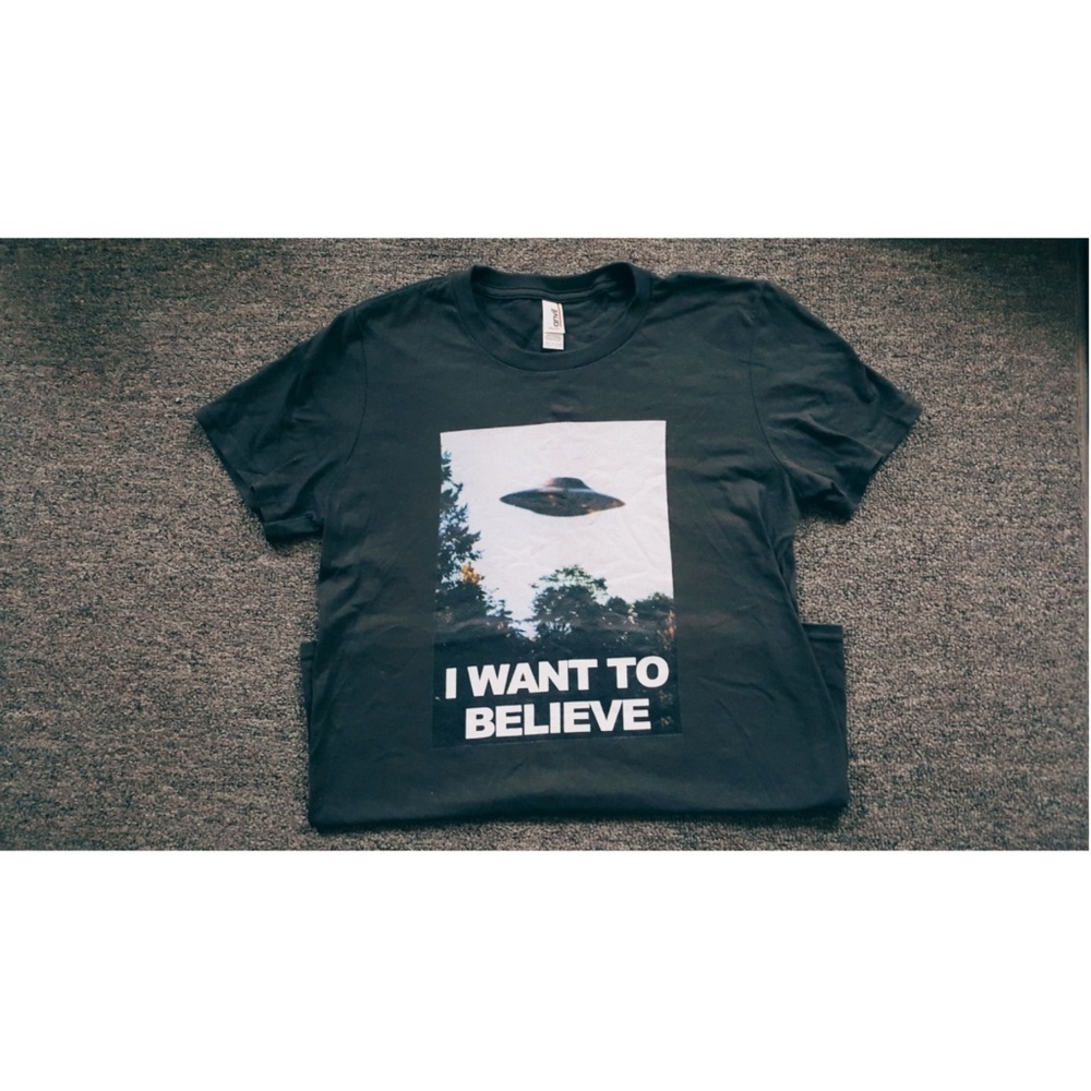 NWOT X-FILES I want to believe poster shirt
