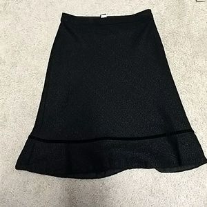 Gap skirt