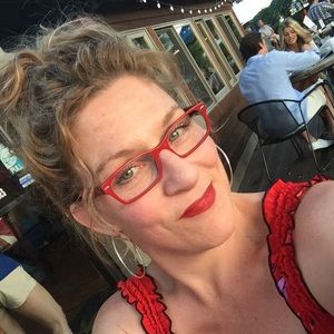 Meet your Posher, Amy