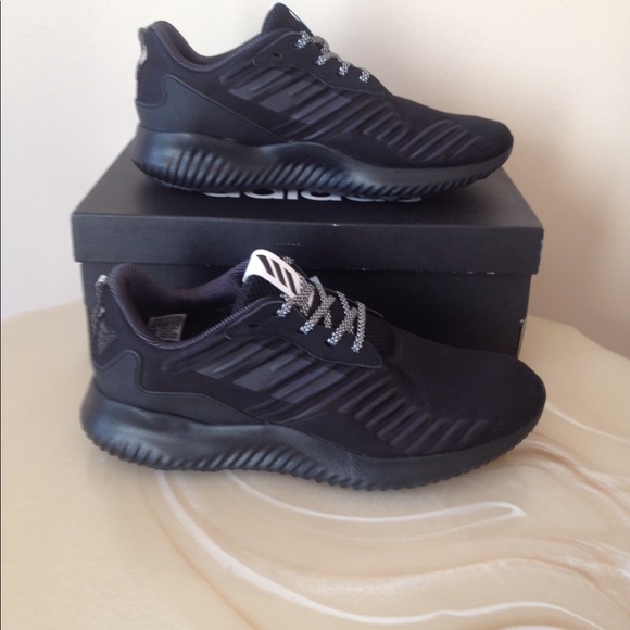NWT men's Adidas  shoes - Picture 2 of 8