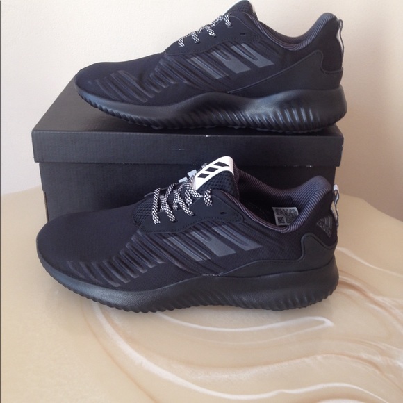 NWT men's Adidas  shoes - Picture 4 of 8