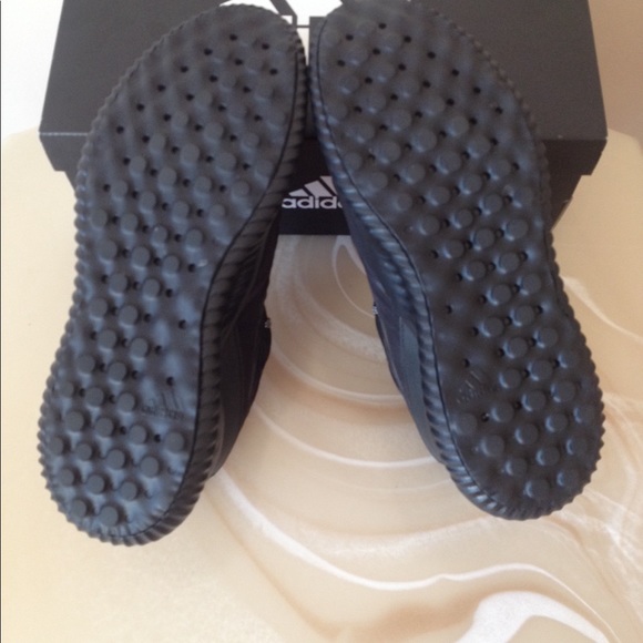 NWT men's Adidas  shoes - Picture 6 of 8